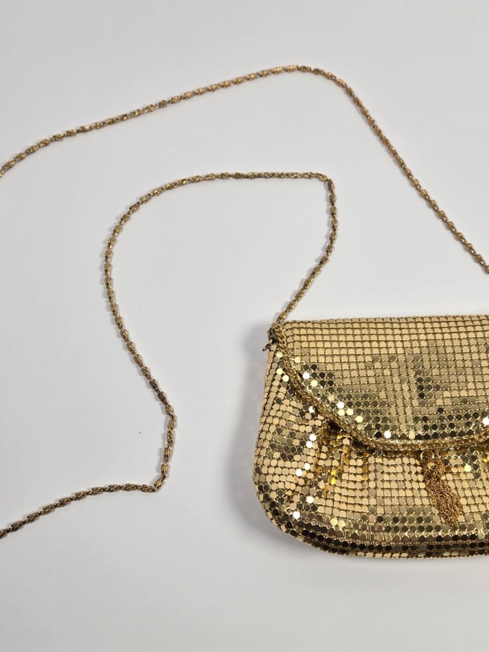 Vintage Gold Metal Mesh Evening Bag Tassel Accent Retro Disco Clutch Crossbody